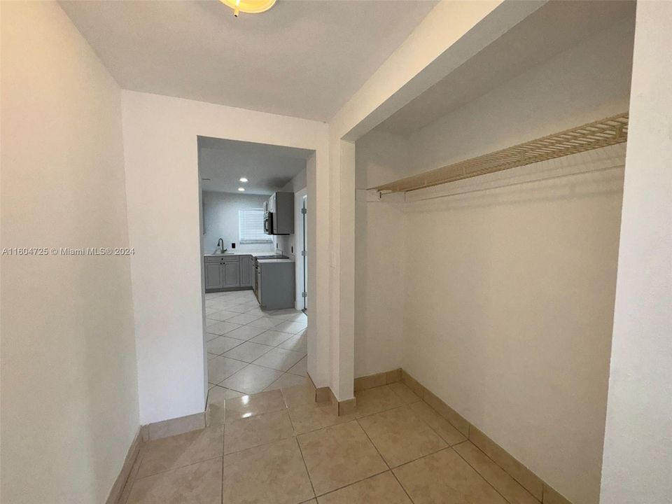 For Rent: $3,650 (3 beds, 2 baths, 1470 Square Feet)