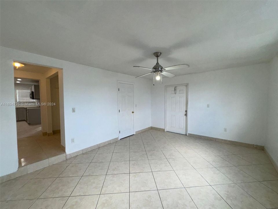 For Rent: $3,650 (3 beds, 2 baths, 1470 Square Feet)