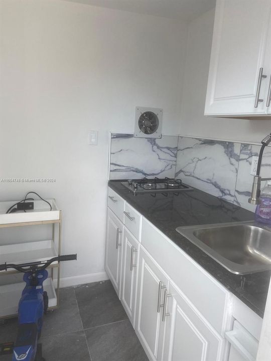 Recently Rented: $1,000 (1 beds, 1 baths, 1119 Square Feet)