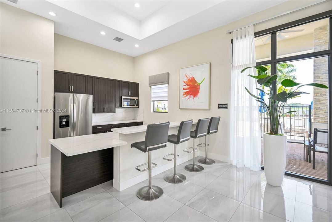 Active With Contract: $3,275 (3 beds, 2 baths, 1478 Square Feet)