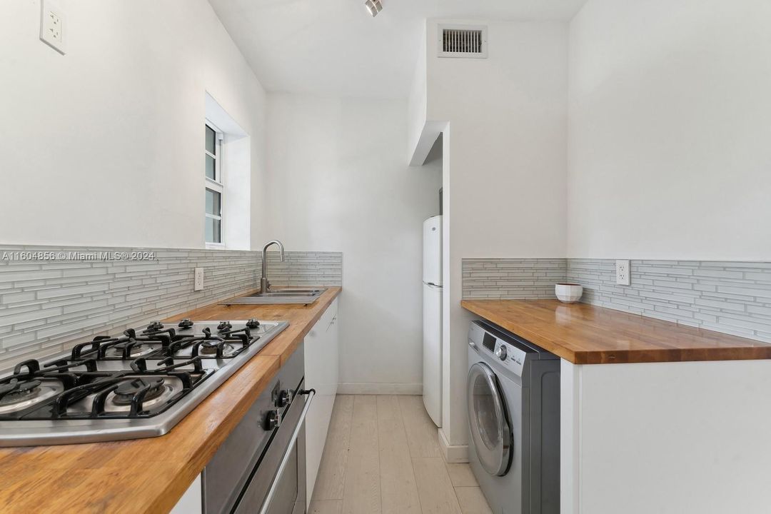 Recently Rented: $2,700 (1 beds, 1 baths, 603 Square Feet)