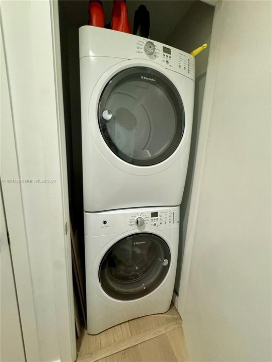 Washer/Dryer