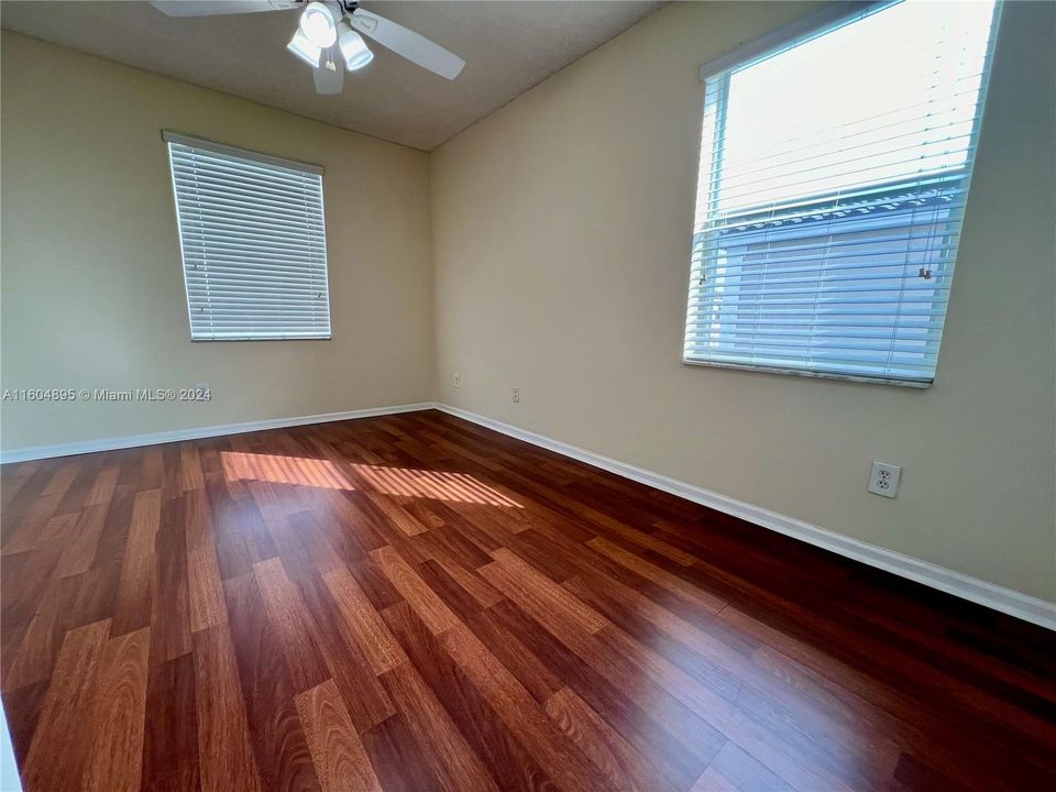 For Rent: $3,450 (3 beds, 2 baths, 1634 Square Feet)