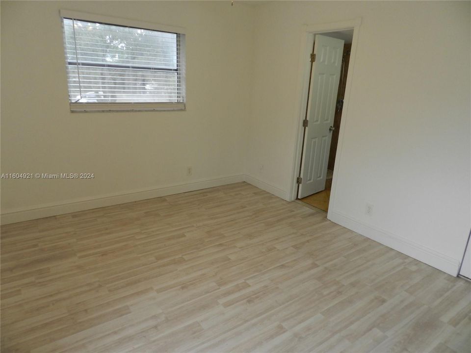 Recently Rented: $2,050 (2 beds, 2 baths, 832 Square Feet)