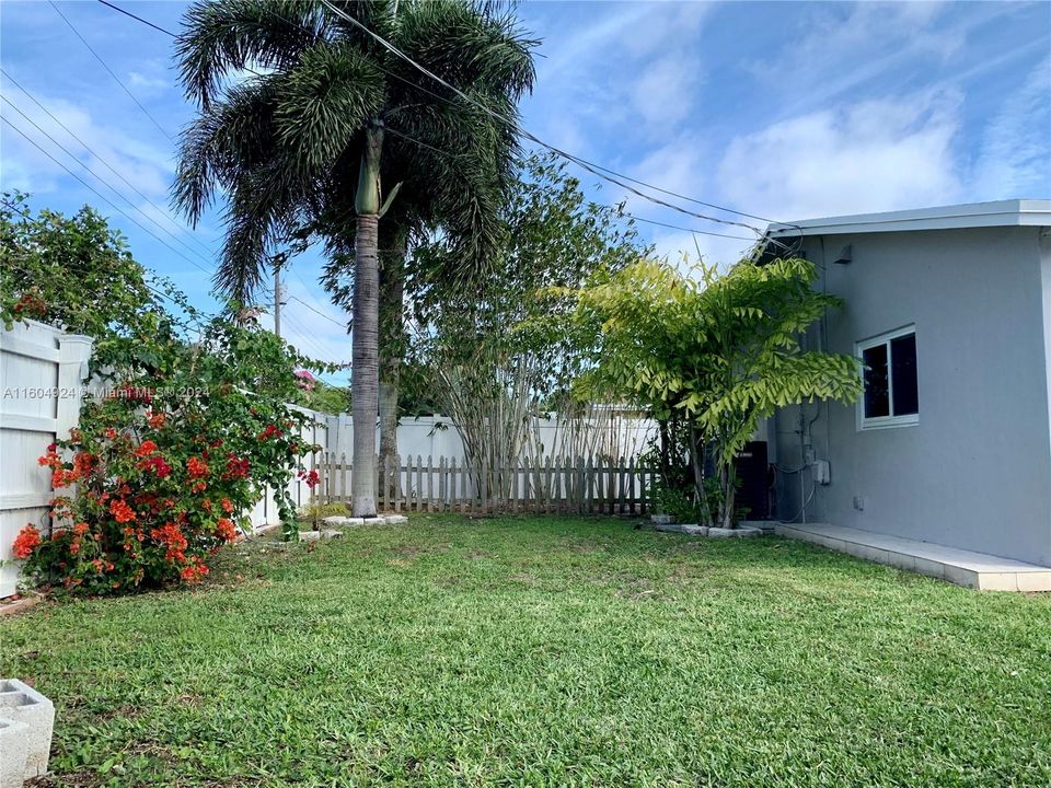 For Rent: $3,850 (3 beds, 2 baths, 1480 Square Feet)