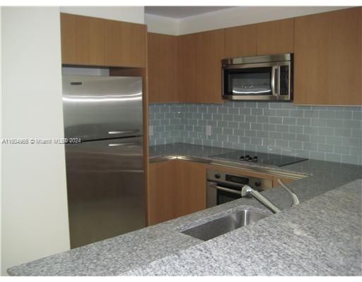 En Venta: $374,900 (0 camas, 1 baños, 613 Pies cuadrados)