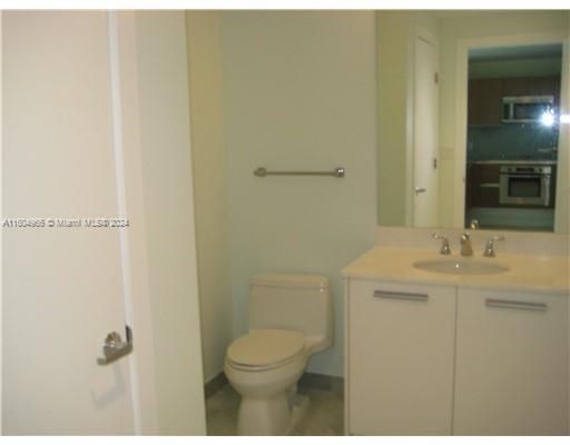 For Sale: $371,900 (0 beds, 1 baths, 613 Square Feet)