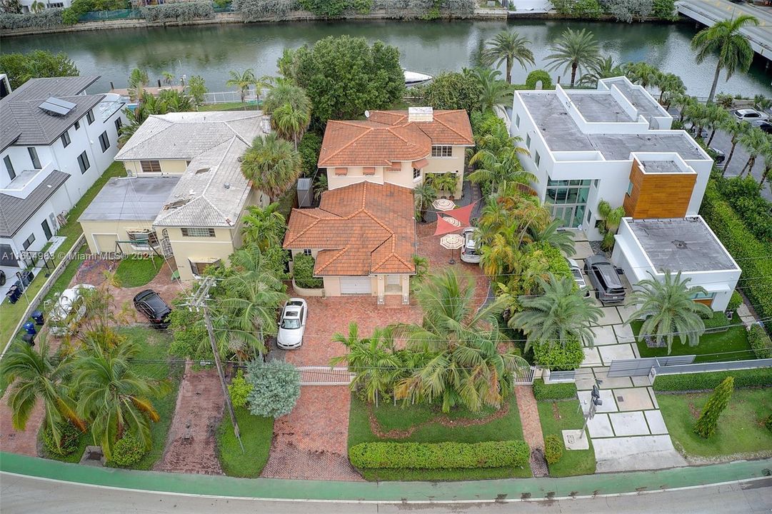 En Venta: $4,900,000 (4 camas, 4 baños, 2797 Pies cuadrados)