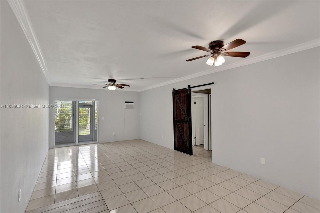 For Sale: $259,900 (2 beds, 2 baths, 1230 Square Feet)