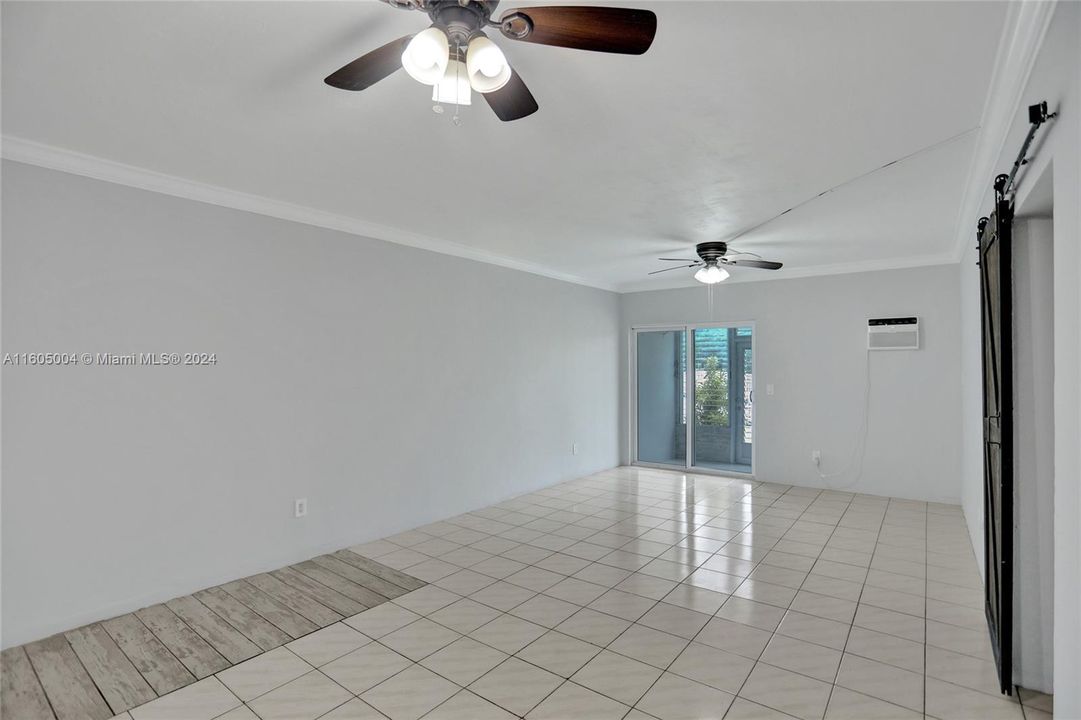 For Sale: $280,000 (2 beds, 2 baths, 1230 Square Feet)