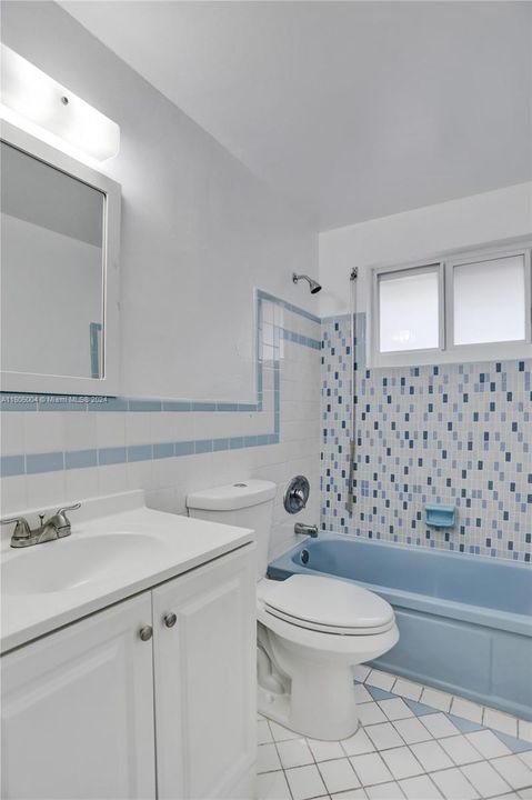 For Sale: $259,900 (2 beds, 2 baths, 1230 Square Feet)