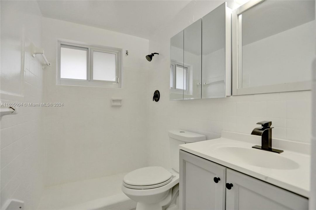 For Sale: $259,900 (2 beds, 2 baths, 1230 Square Feet)