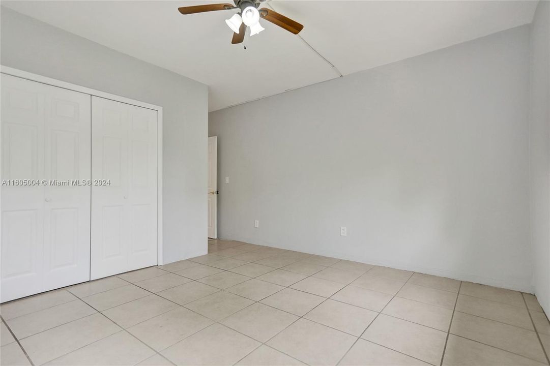 For Sale: $280,000 (2 beds, 2 baths, 1230 Square Feet)