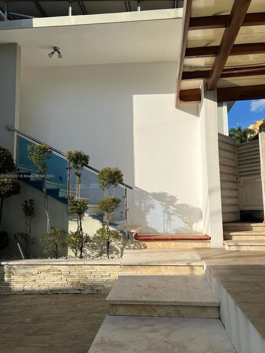 En Venta: $594,000 (6 camas, 5 baños, 0 Pies cuadrados)