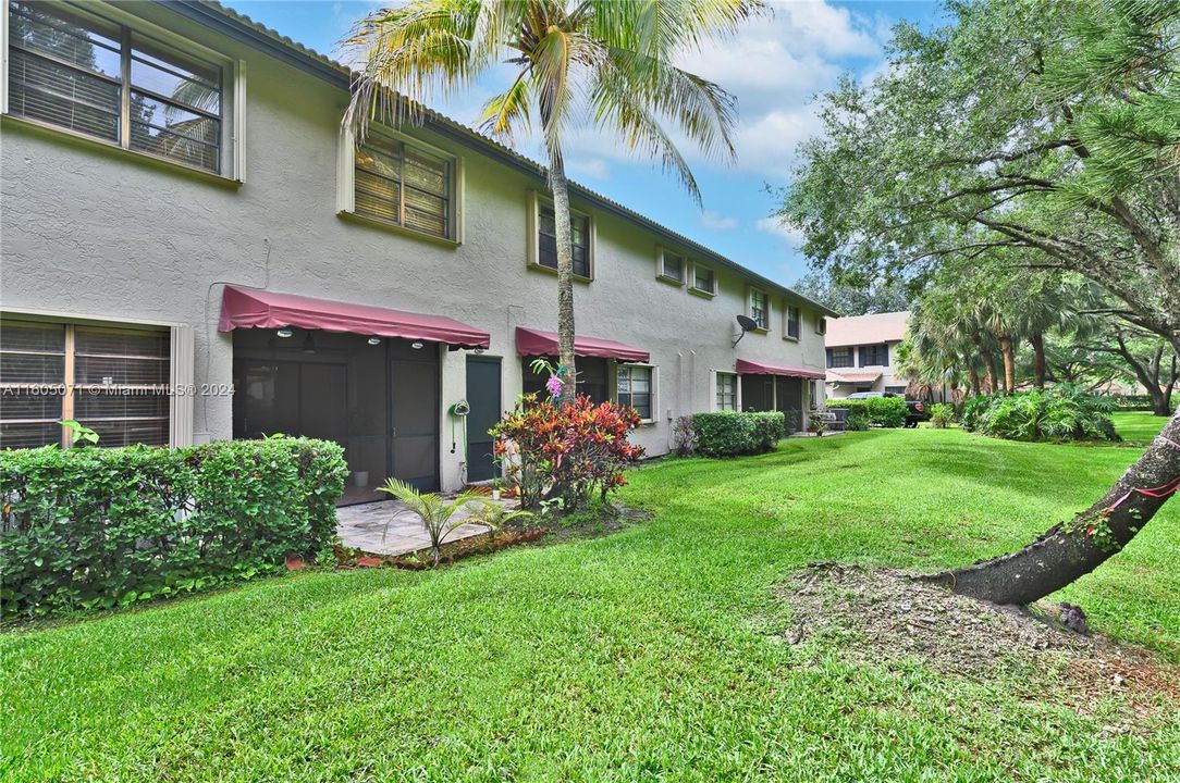 For Sale: $510,000 (3 beds, 2 baths, 1590 Square Feet)