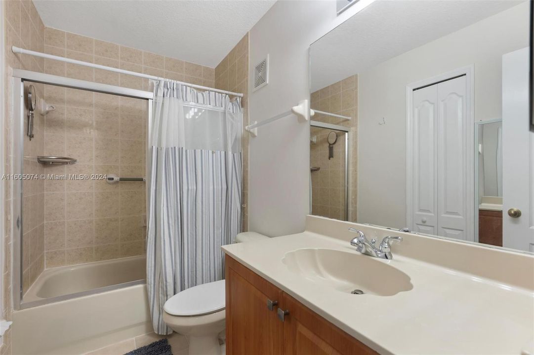 For Sale: $445,000 (3 beds, 2 baths, 1445 Square Feet)