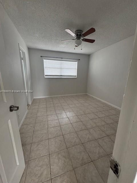 For Rent: $2,100 (3 beds, 2 baths, 1000 Square Feet)