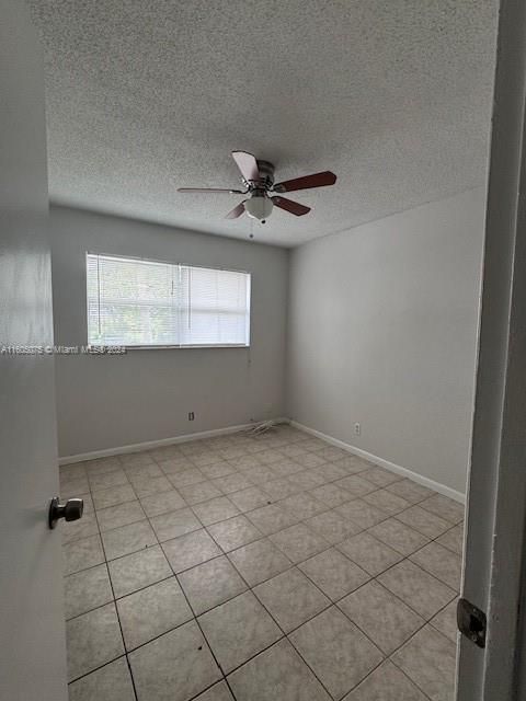 For Rent: $2,100 (3 beds, 2 baths, 1000 Square Feet)