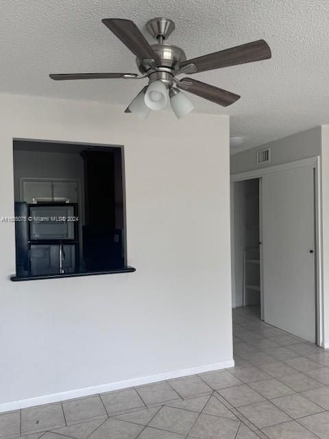 For Rent: $2,100 (3 beds, 2 baths, 1000 Square Feet)