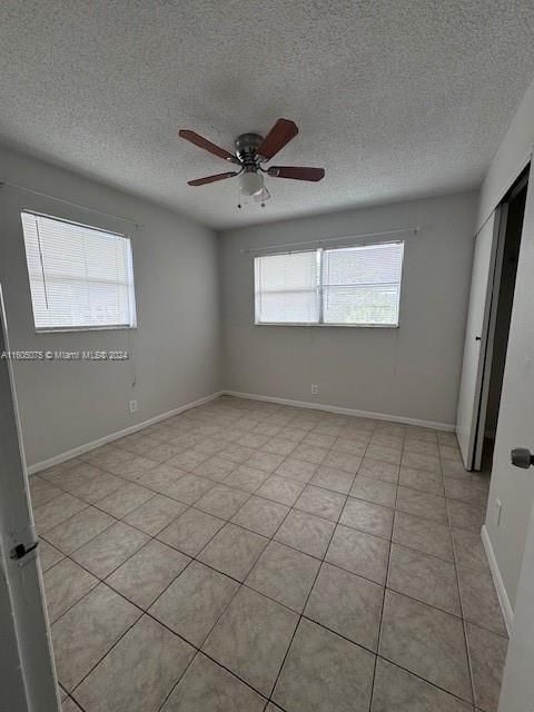 For Rent: $2,100 (3 beds, 2 baths, 1000 Square Feet)