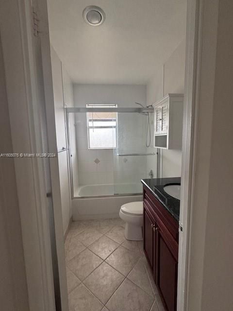 For Rent: $2,100 (3 beds, 2 baths, 1000 Square Feet)