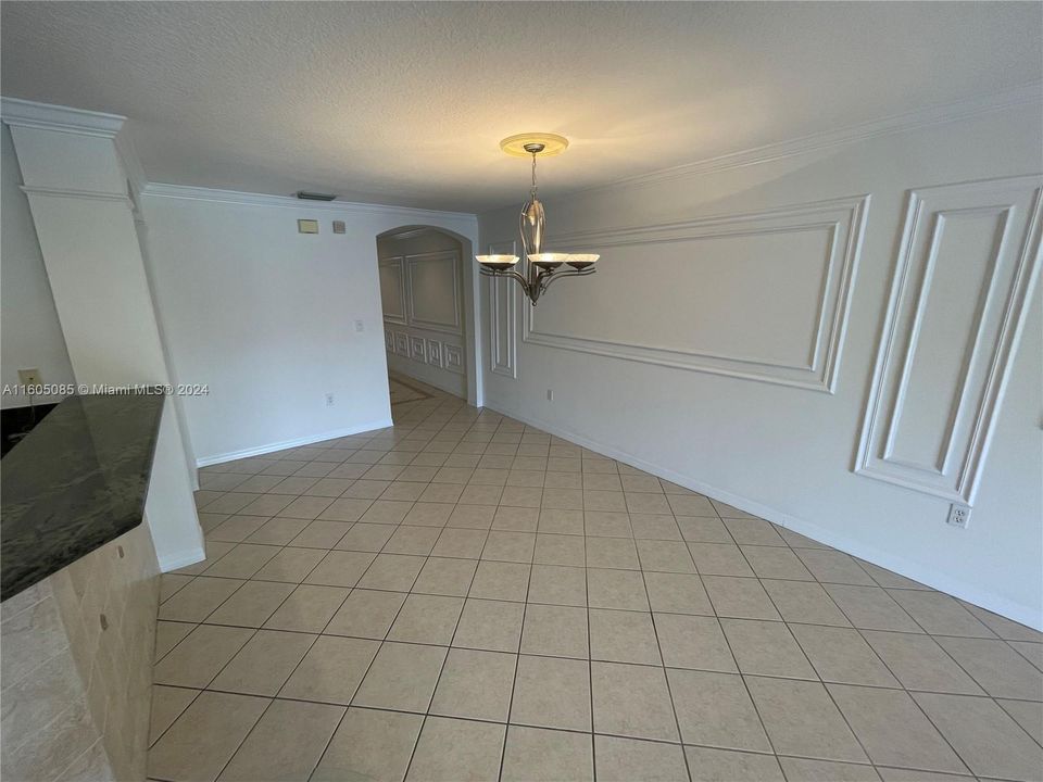 For Sale: $489,900 (2 beds, 2 baths, 1268 Square Feet)