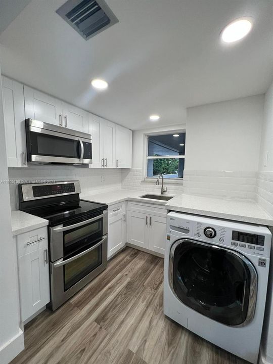 For Rent: $2,150 (1 beds, 1 baths, 620 Square Feet)