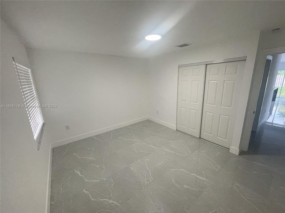 For Rent: $5,990 (4 beds, 2 baths, 1908 Square Feet)