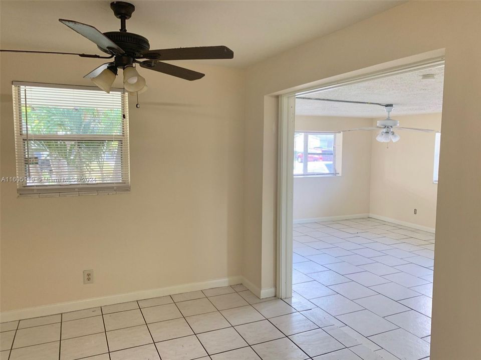 For Rent: $2,950 (4 beds, 2 baths, 1151 Square Feet)