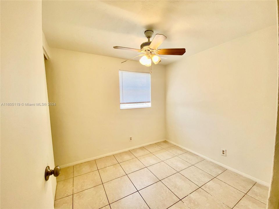 For Rent: $2,950 (4 beds, 2 baths, 1151 Square Feet)