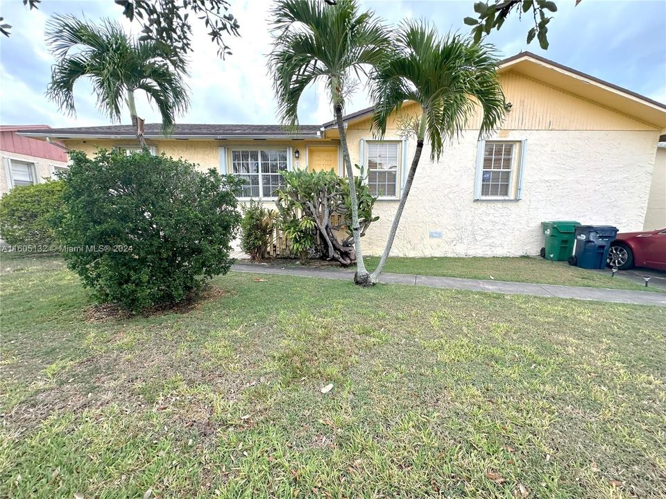 Active With Contract: $550,000 (4 beds, 3 baths, 2430 Square Feet)