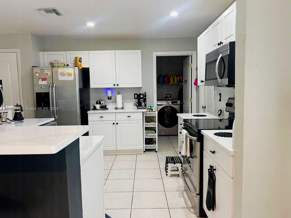 En Venta: $330,000 (3 camas, 2 baños, 0 Pies cuadrados)