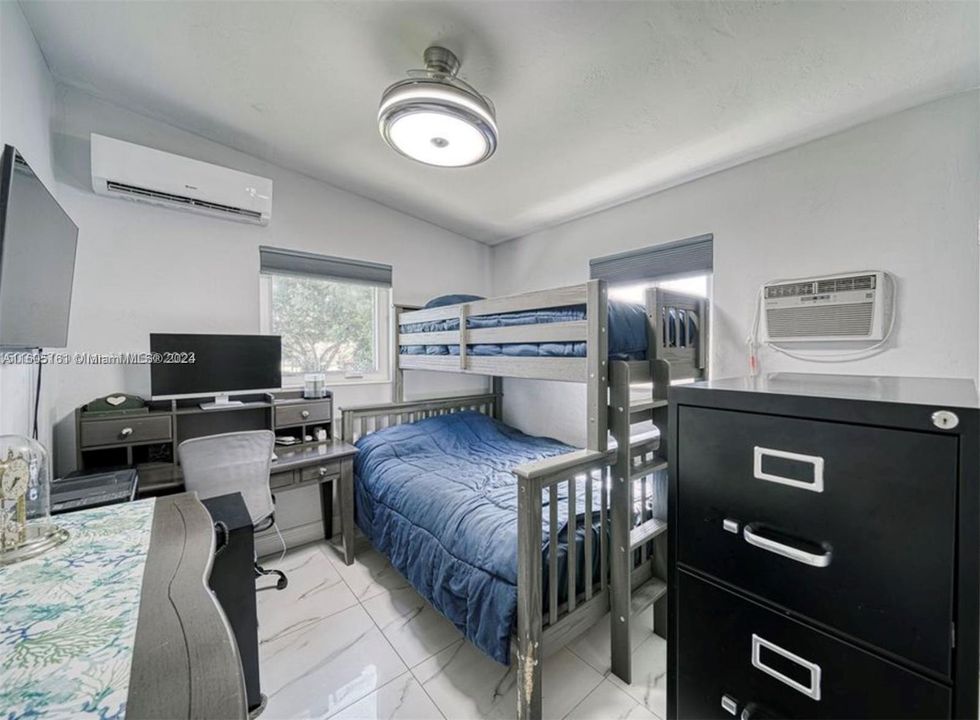 For Sale: $450,000 (2 beds, 1 baths, 0 Square Feet)