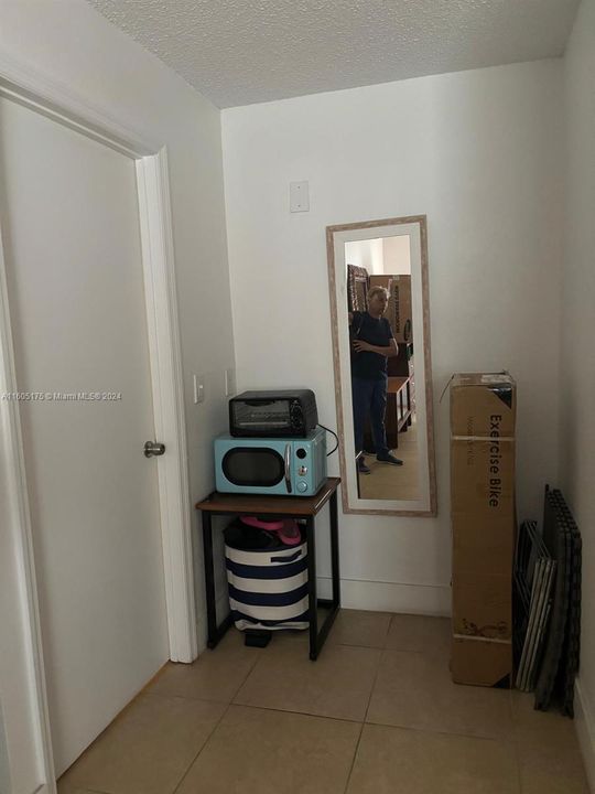 En Venta: $250,000 (2 camas, 1 baños, 965 Pies cuadrados)