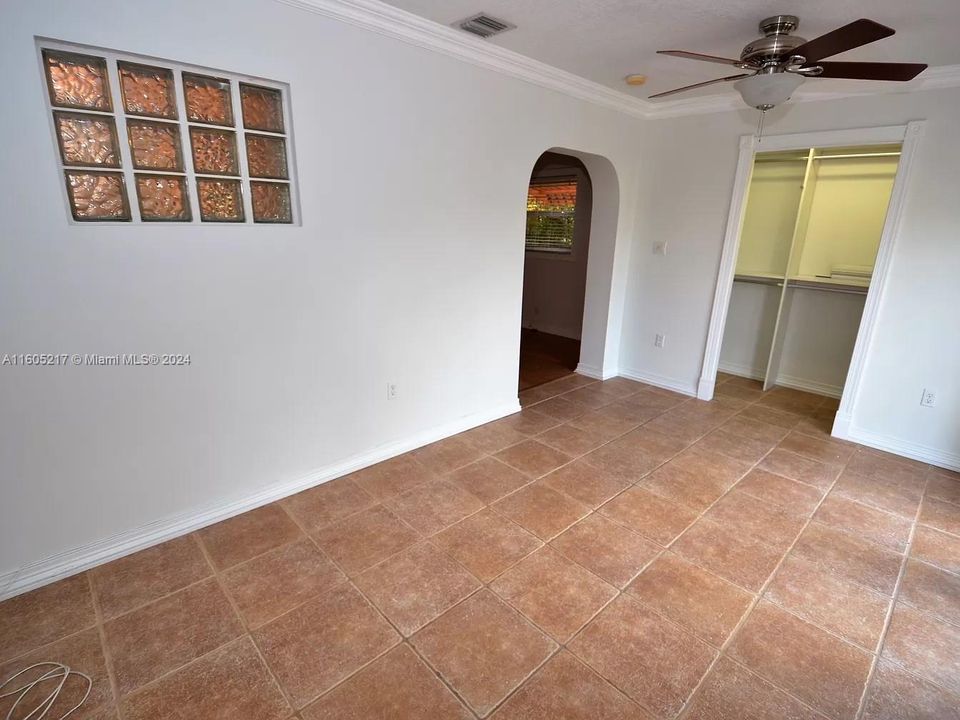 Recently Rented: $3,200 (2 beds, 2 baths, 1578 Square Feet)