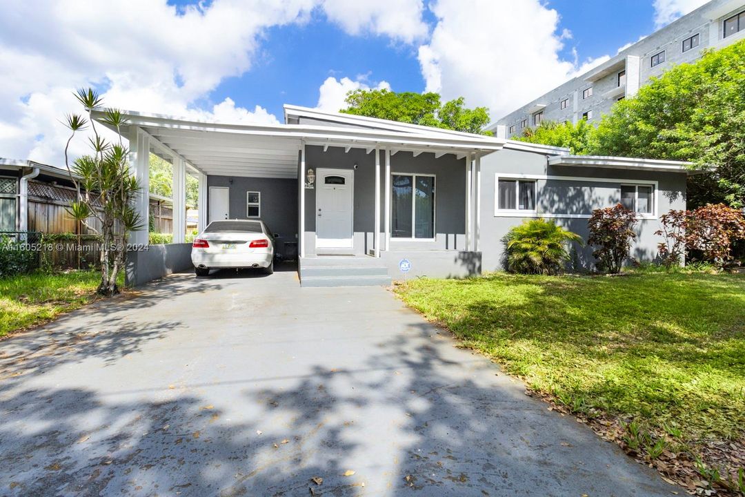 For Sale: $599,000 (3 beds, 2 baths, 1646 Square Feet)