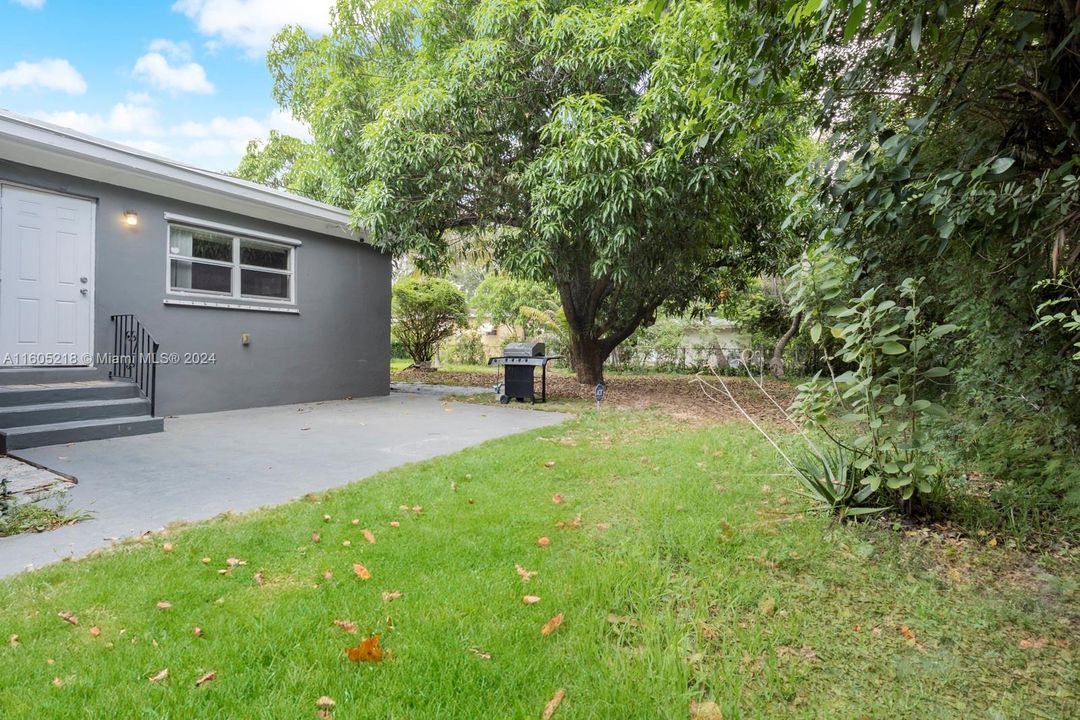 For Sale: $599,000 (3 beds, 2 baths, 1646 Square Feet)