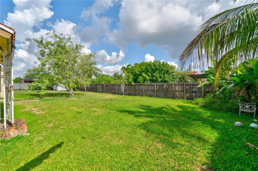 For Sale: $589,000 (3 beds, 2 baths, 2306 Square Feet)