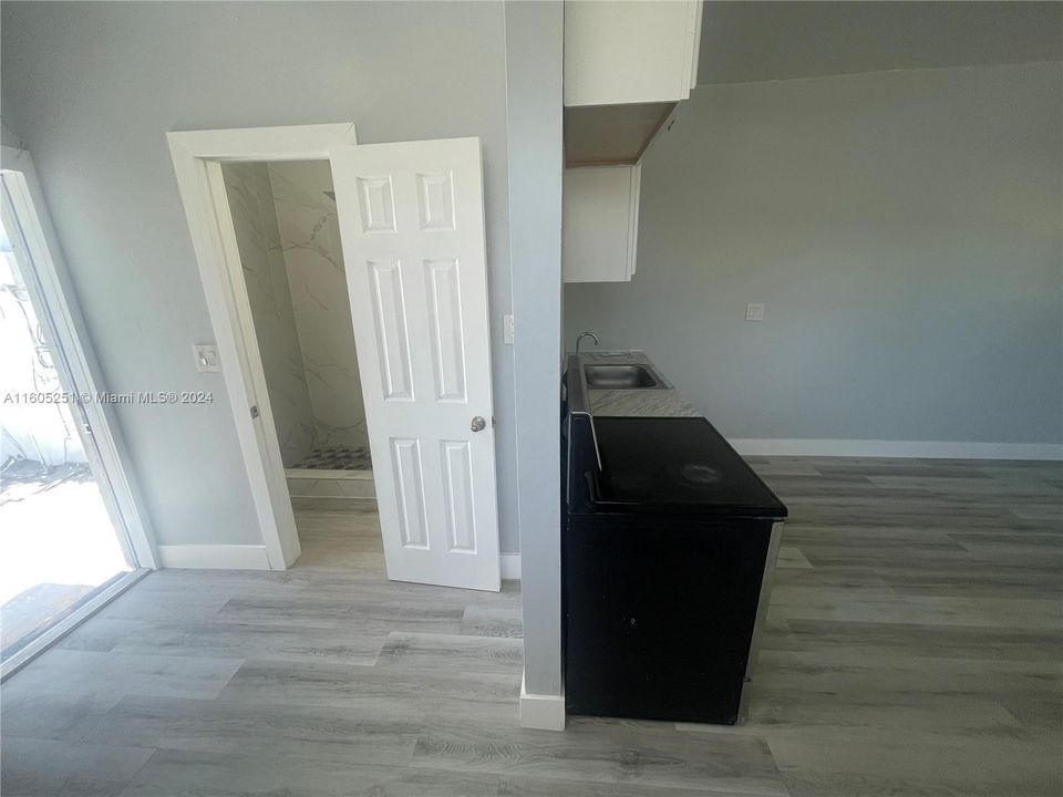 For Rent: $1,500 (0 beds, 1 baths, 500 Square Feet)