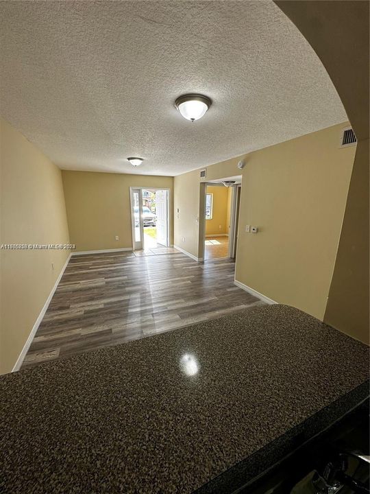 Active With Contract: $1,950 (2 beds, 2 baths, 822 Square Feet)