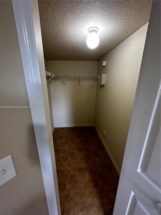 Active With Contract: $1,950 (2 beds, 2 baths, 822 Square Feet)