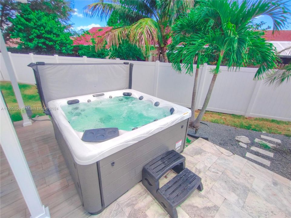 Active With Contract: $4,700 (4 beds, 2 baths, 2343 Square Feet)