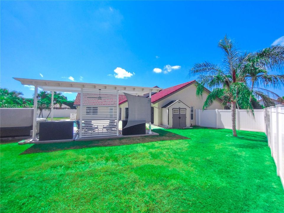 Active With Contract: $4,700 (4 beds, 2 baths, 2343 Square Feet)