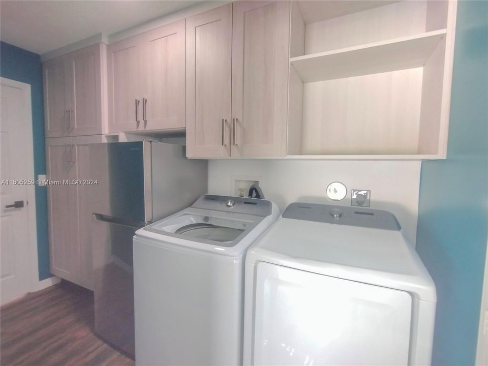 Active With Contract: $4,700 (4 beds, 2 baths, 2343 Square Feet)