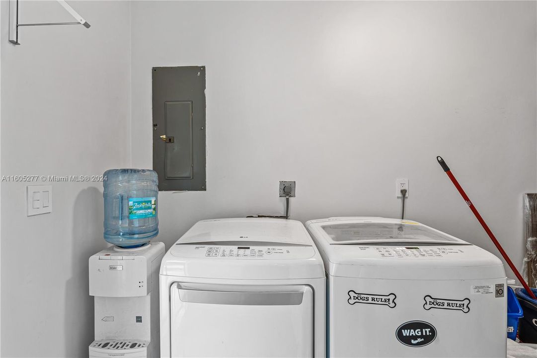 GUEST HOUSE LAUNDRY ROOM