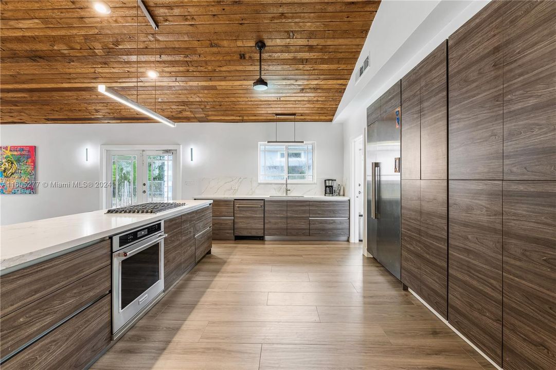 QUICK JAUNT INTO LAUNDRY ROOM, UNSEEN IS A SUPER VIEW OF POOL. WATCH THE KIDS SWIM WHILE COOKING AND /OR DOING LAUNDRY. GREAT SET UP FOR A BUSY FAMAILY