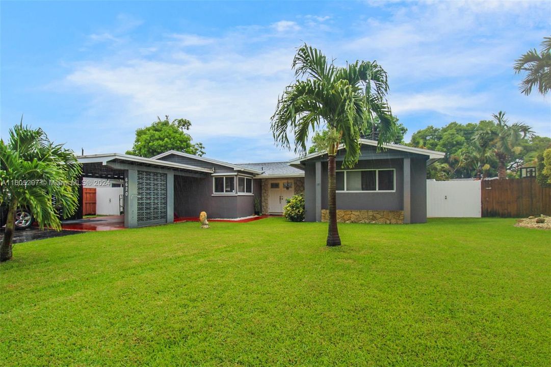 For Sale: $620,000 (3 beds, 2 baths, 2048 Square Feet)