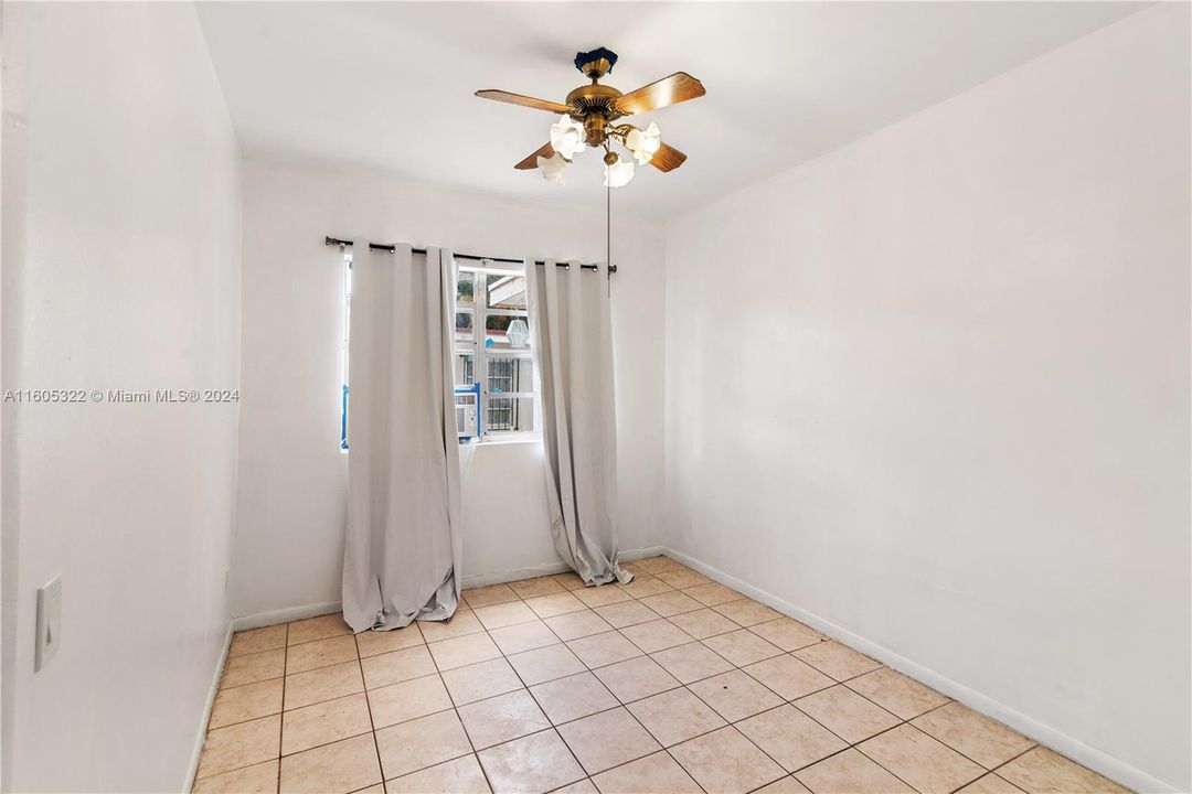 For Rent: $2,600 (3 beds, 1 baths, 0 Square Feet)