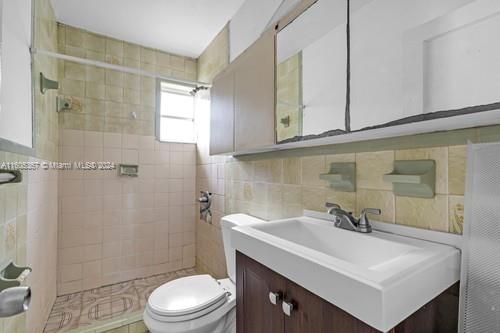 Active With Contract: $579,000 (4 beds, 3 baths, 1445 Square Feet)