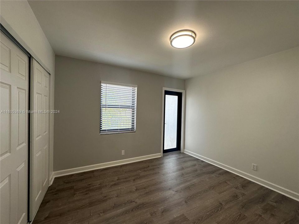 Active With Contract: $1,950 (2 beds, 1 baths, 0 Square Feet)